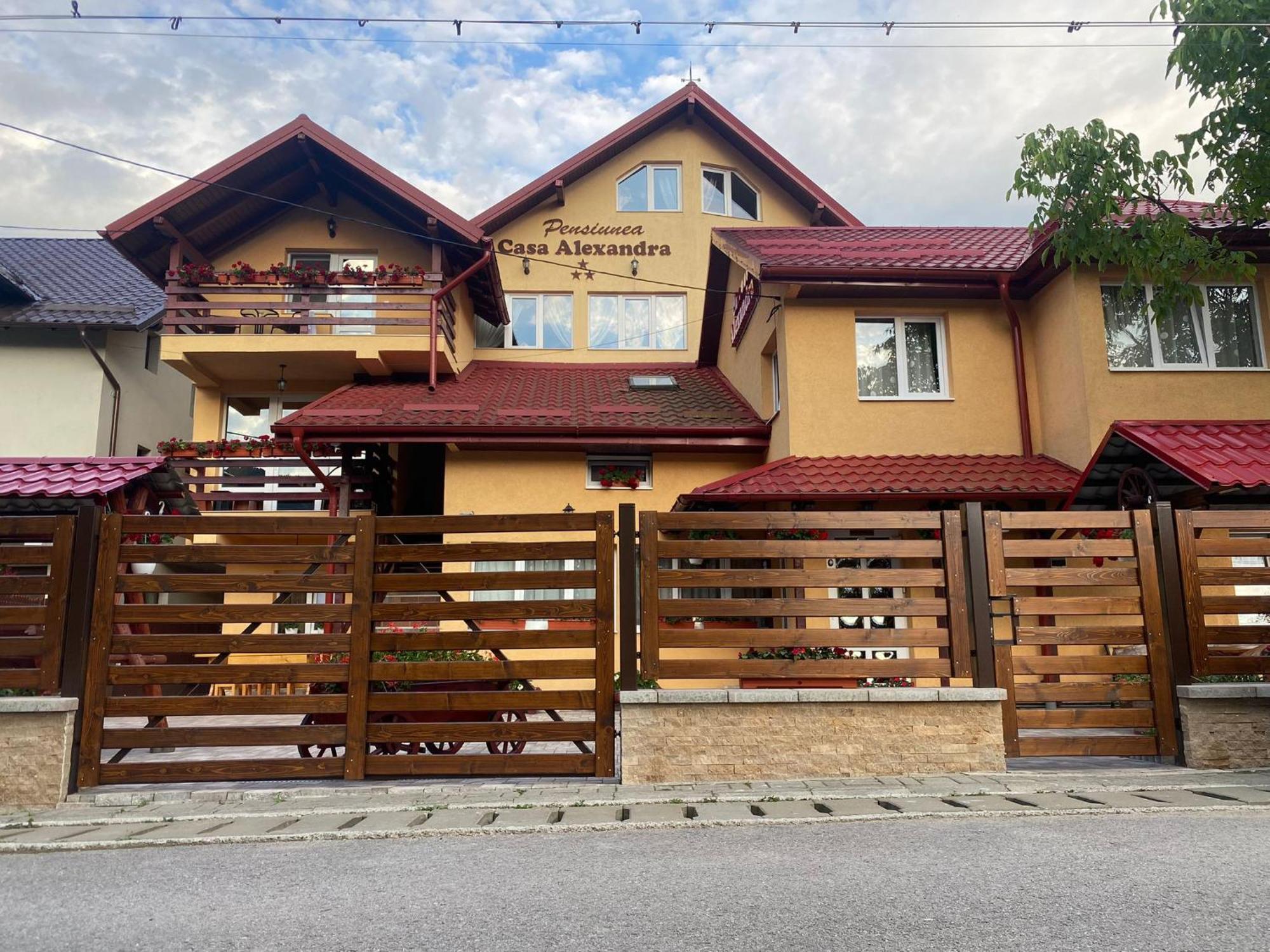 Pensiunea Casa Alexandra Vatra Dornei Luaran gambar